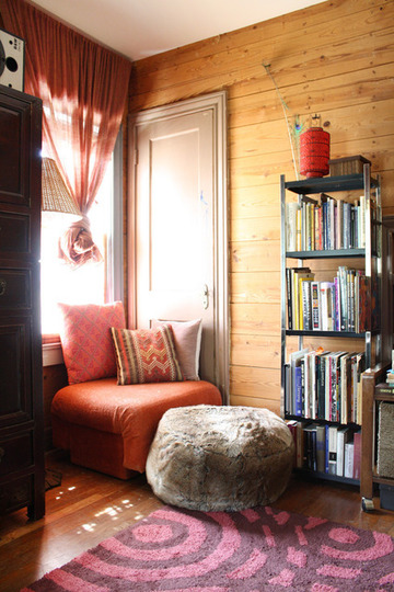 At_4_29_010512adirabergelhousetour_image4_rect540